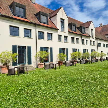 Bodensee-schloss Maurach *